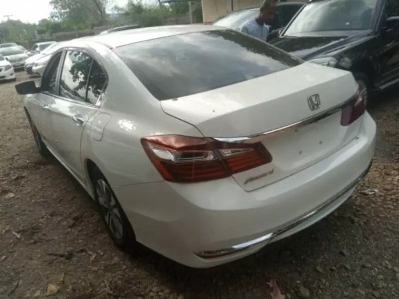 Honda Accord   - 2013