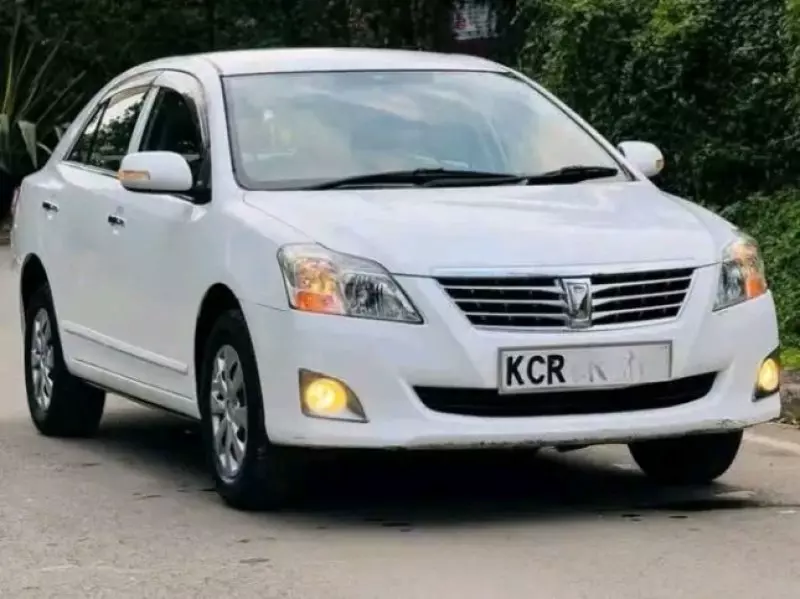 Toyota Premio    - 2011