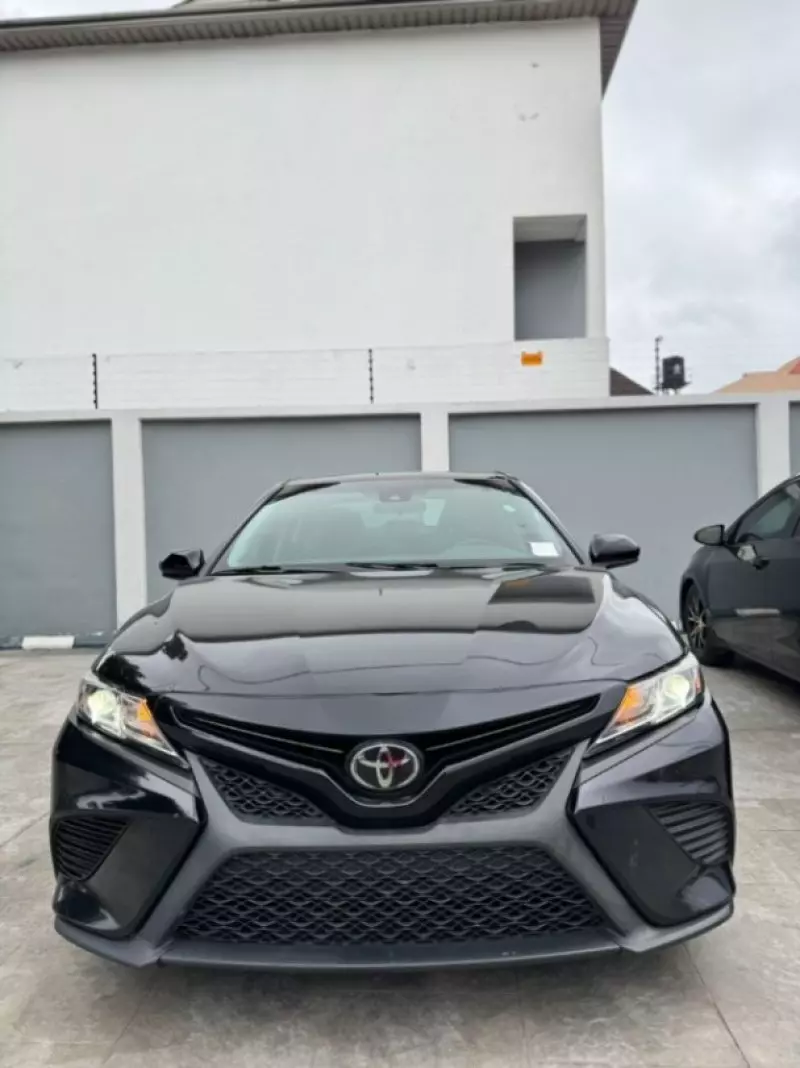 Toyota Camry   - 2020