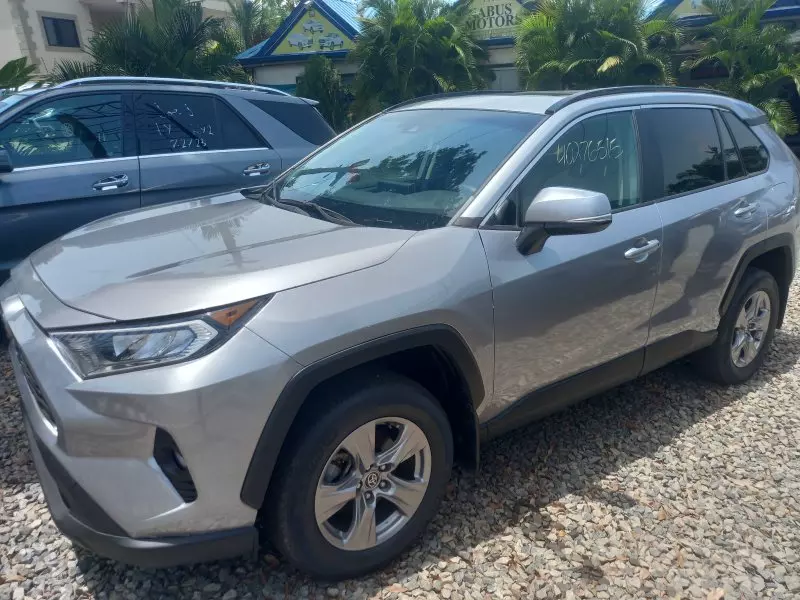 Toyota RAV 4   - 2023