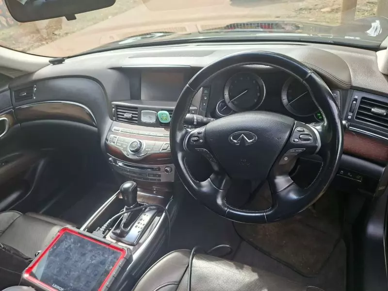 Nissan Fuga Hybrid   - 2015