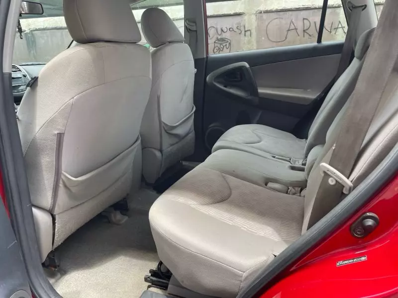 Toyota RAV 4   - 2011