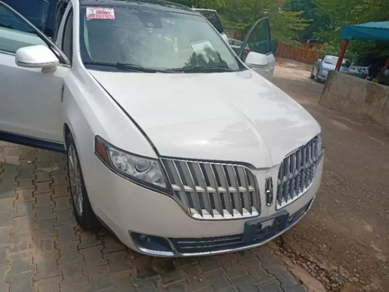 Lincoln MKX   - 2011