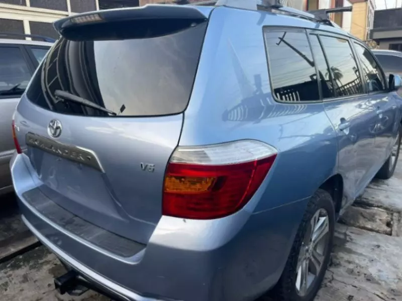 Toyota Highlander   - 2008