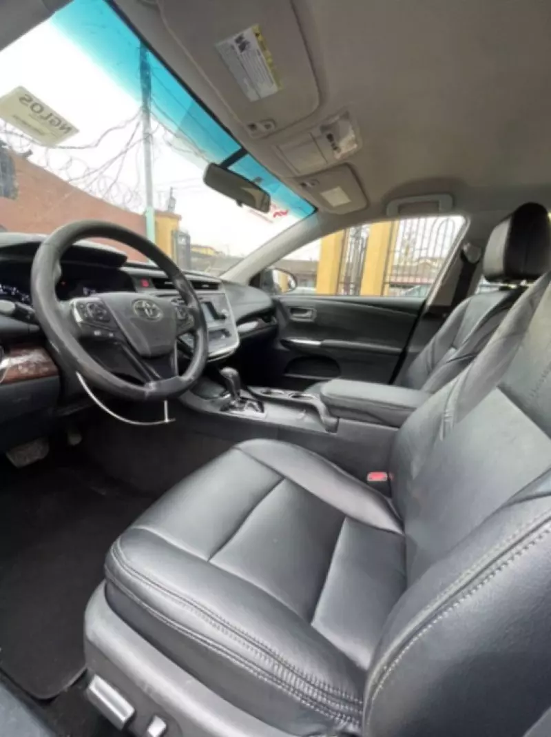 Toyota Avalon   - 2015