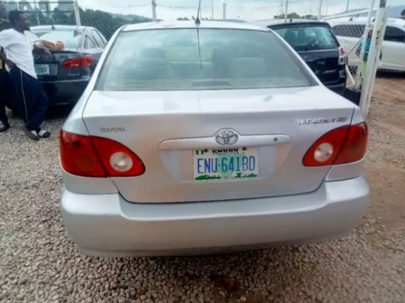 Toyota Corolla   - 2003