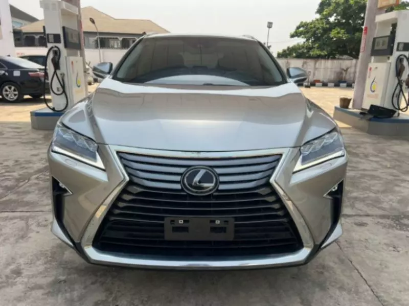 Lexus RX   - 2017