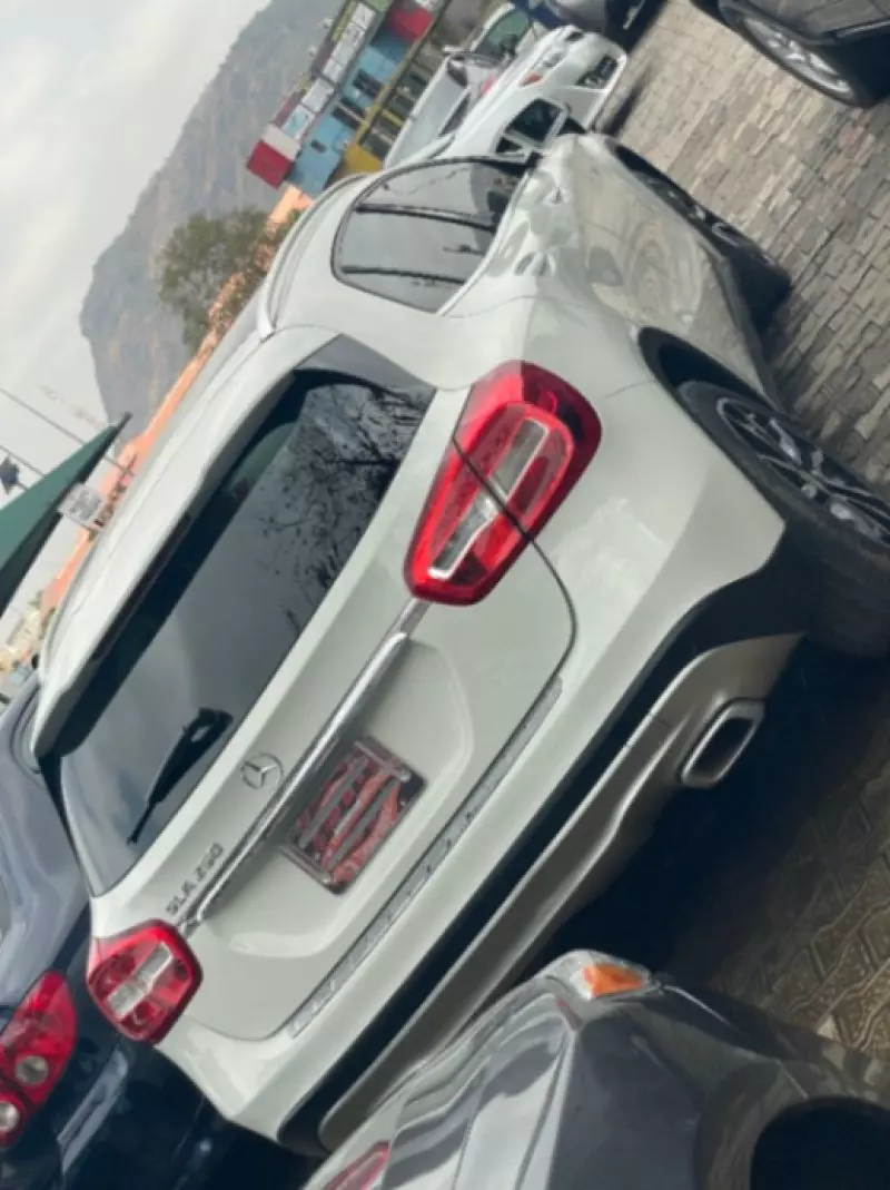 Mercedes-Benz GLA-Class   - 2016