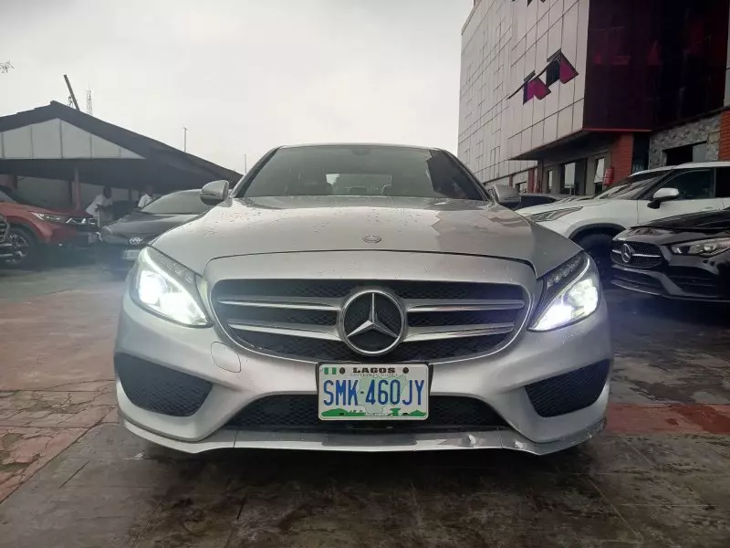 Mercedes-Benz C 300   - 2015