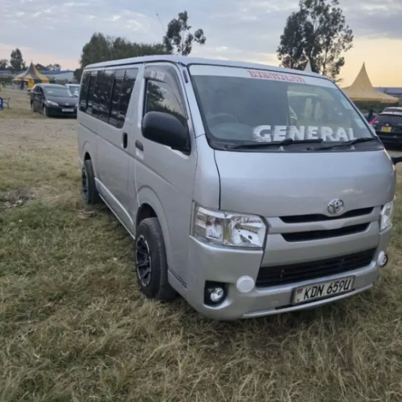 Toyota Hiace   - 2016