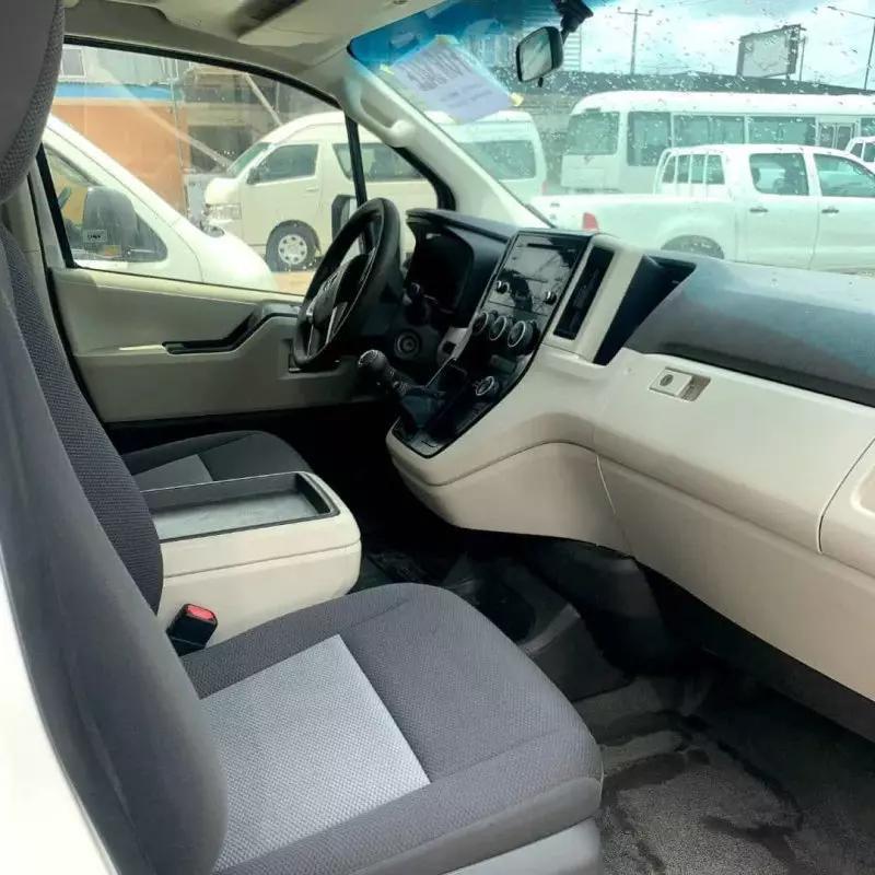 Toyota Hiace   - 2020