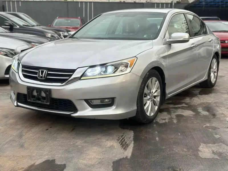 Honda Accord   - 2013