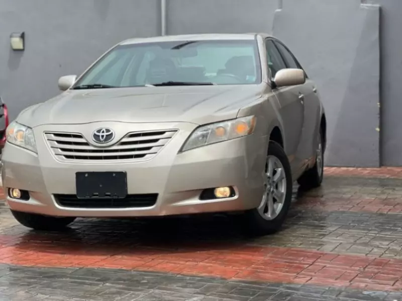 Toyota Camry   - 2007