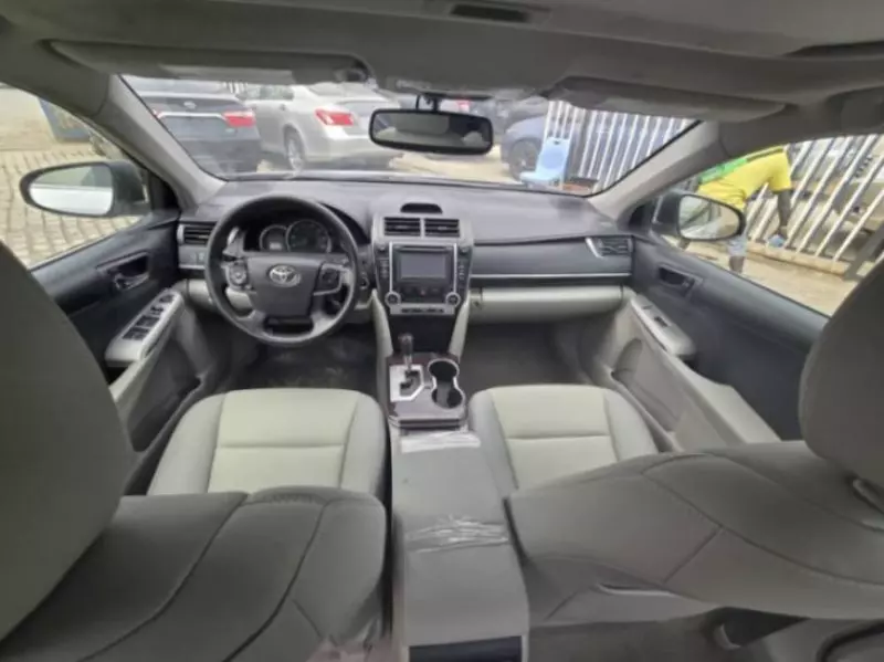 Toyota Camry   - 2014