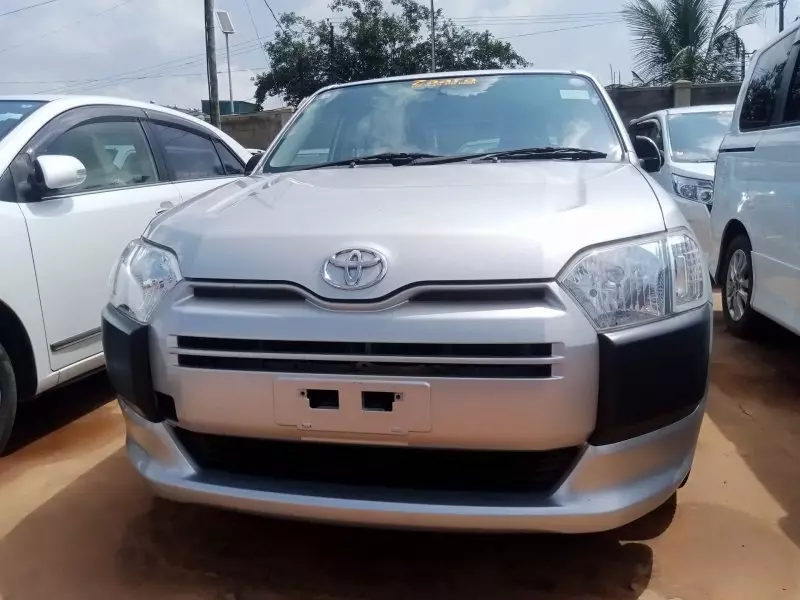 Toyota Probox    - 2015