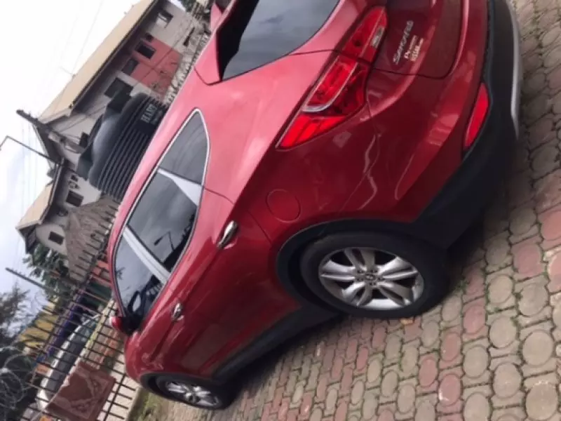 Hyundai Santa FE   - 2013