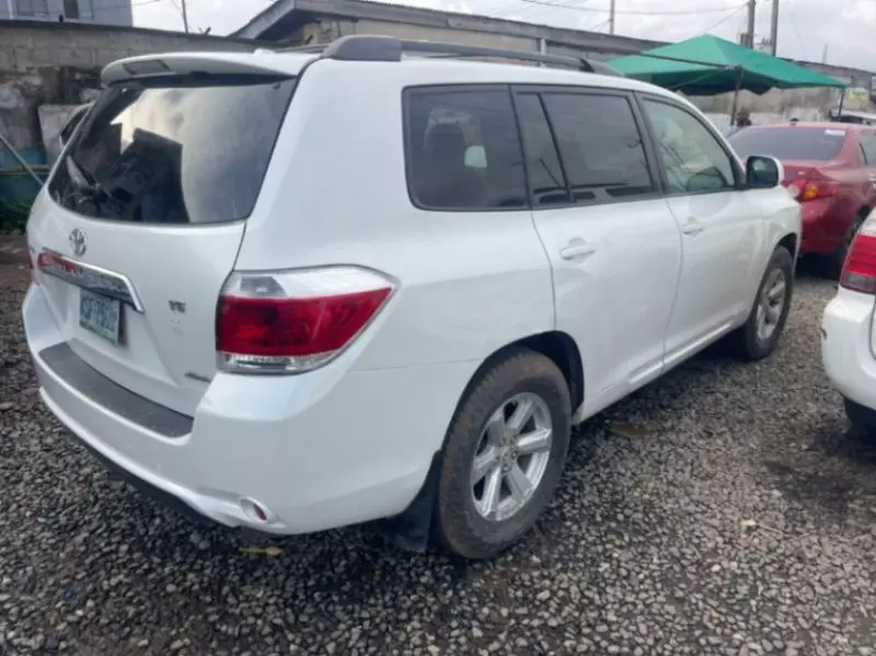 Toyota Highlander   - 2009