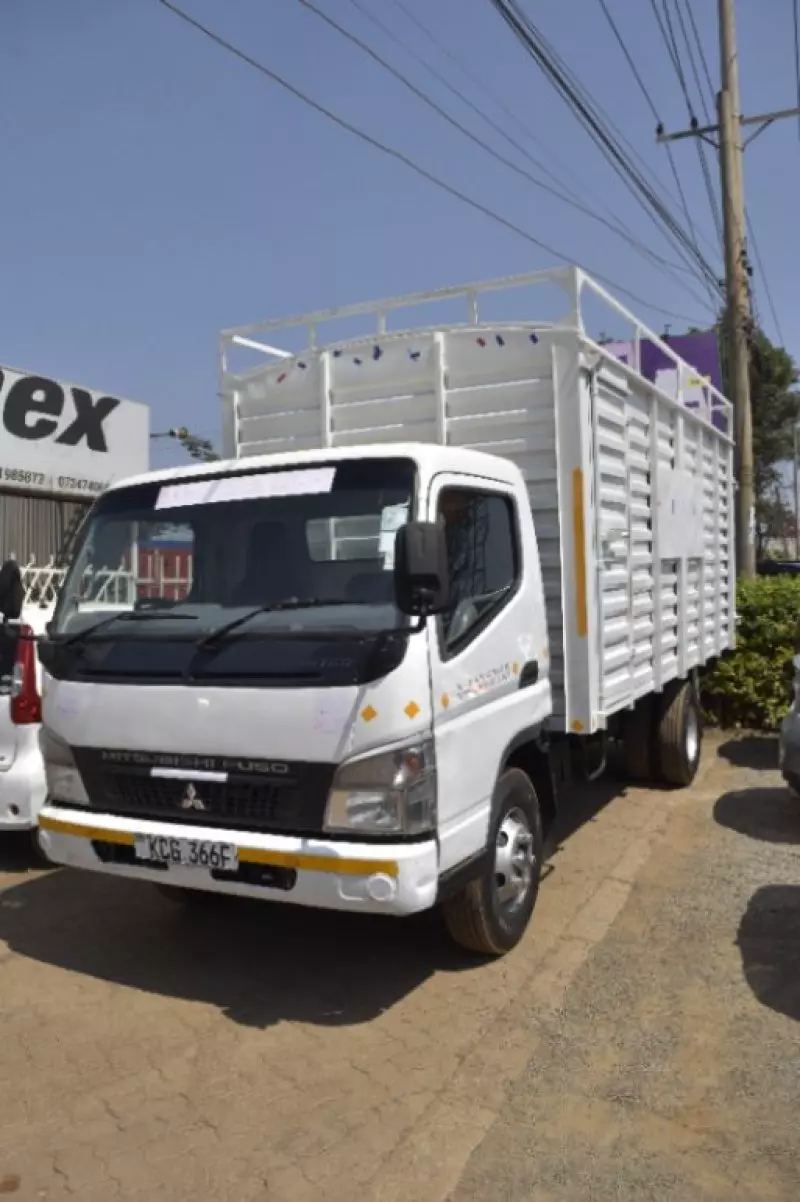 Mitsubishi Canter   - 2015
