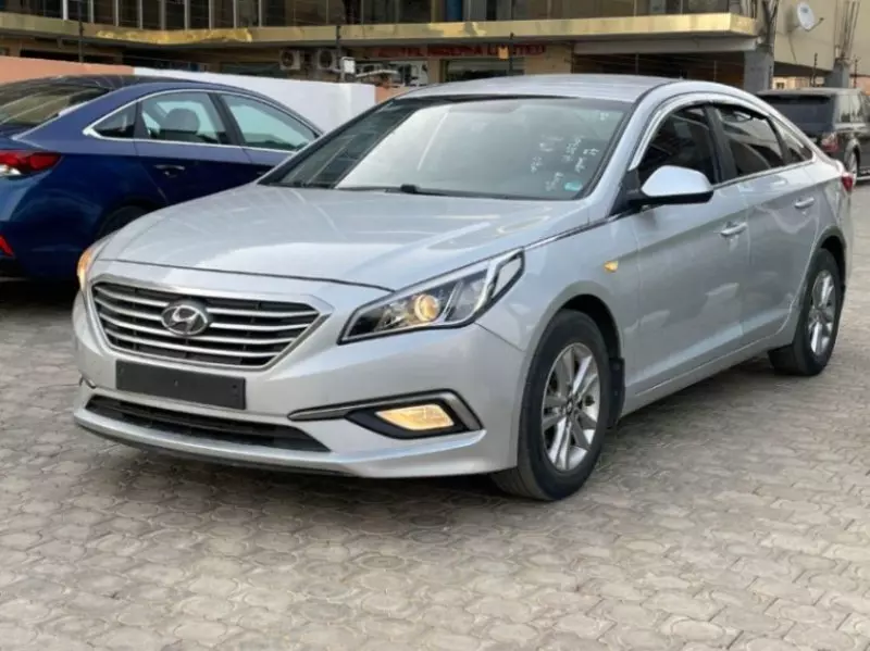 Hyundai Sonata   - 2016