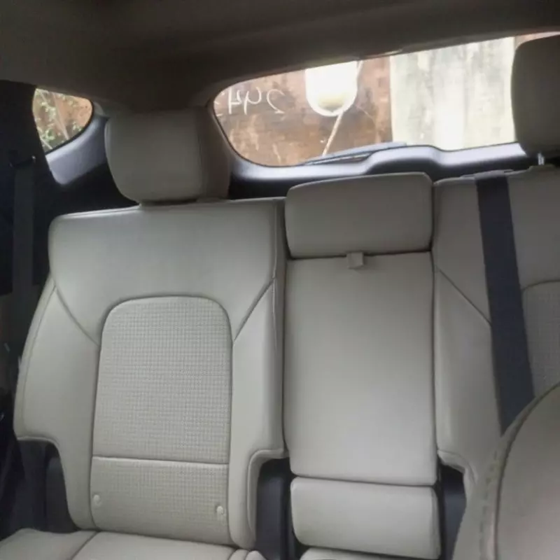 Hyundai Santa Fe   - 2014