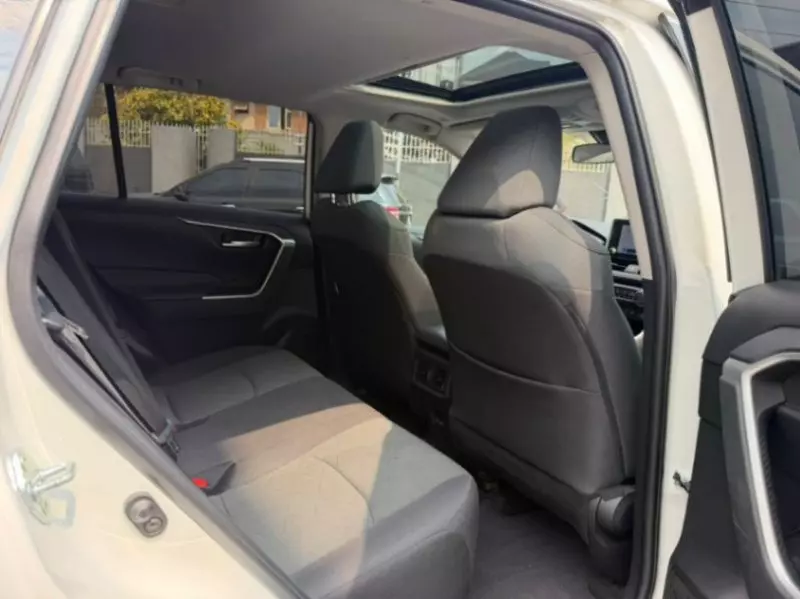 Toyota RAV4   - 2023