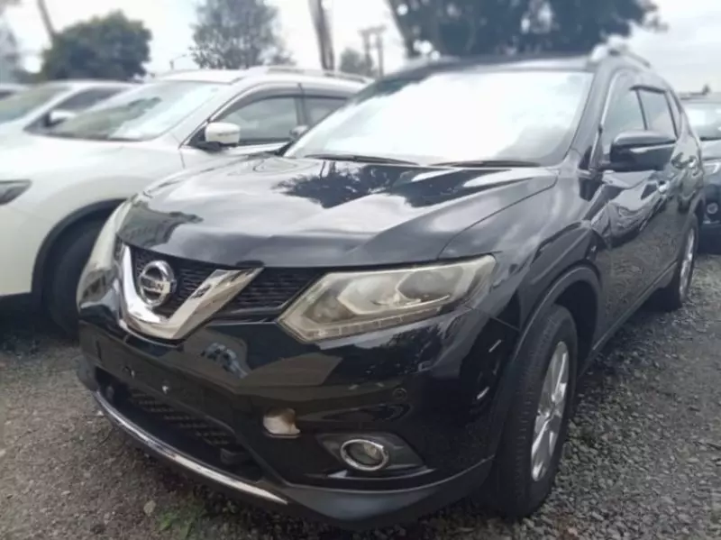 Nissan X-Trail   - 2016