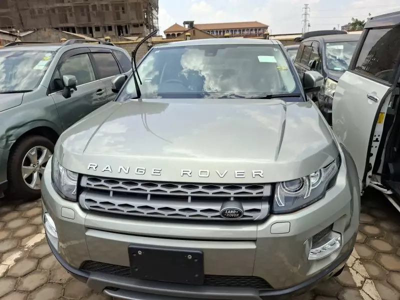 Land Rover Range Rover Evoque   - 2012