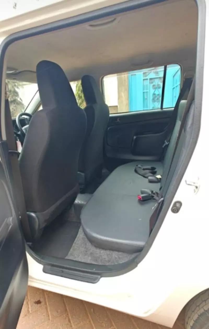 Toyota Probox    - 2016