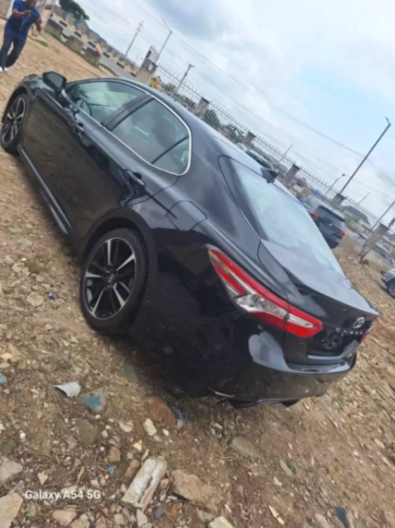 Toyota Camry   - 2019
