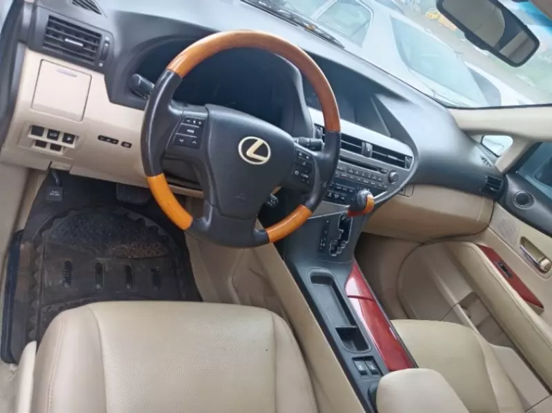 Lexus RX 350   - 2010