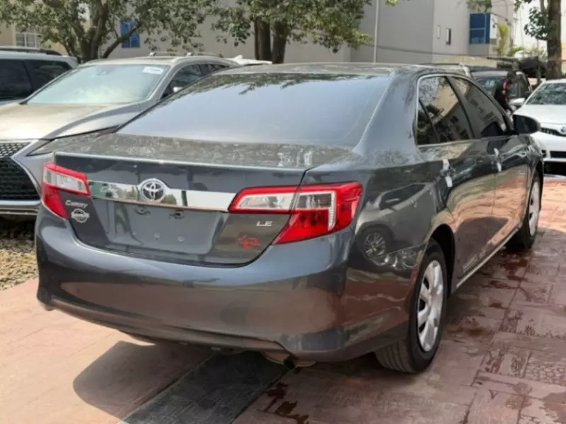 Toyota Camry - 2014