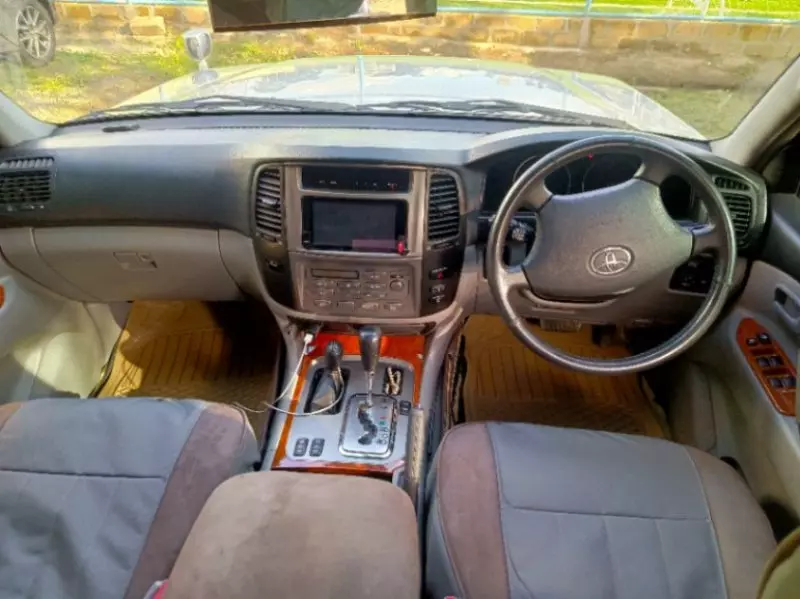 Toyota land cruiser amazon   - 2006