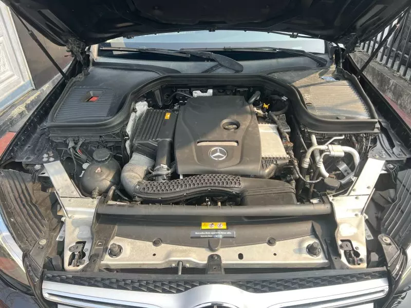 Mercedes-Benz GLC 300   - 2019