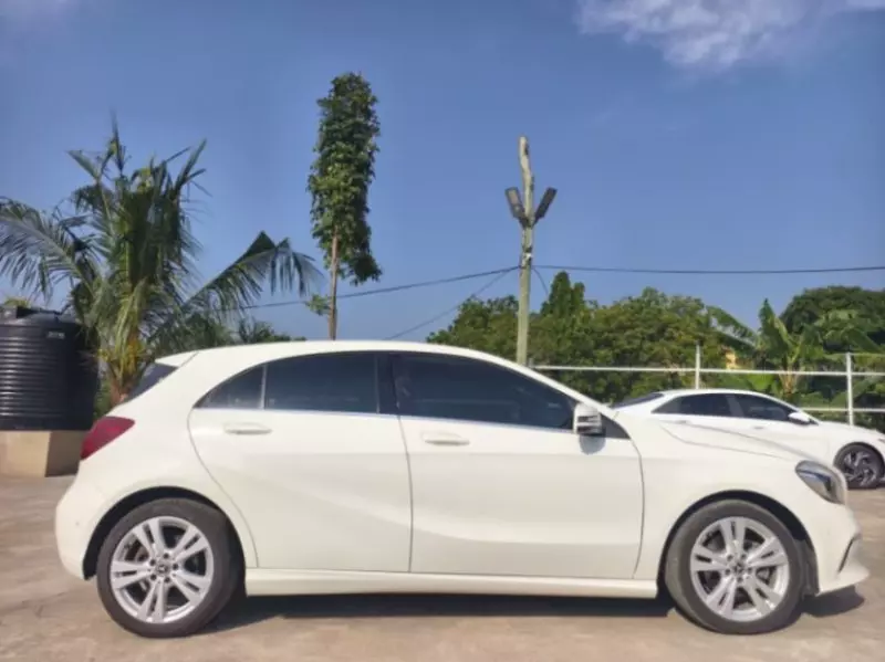 Mercedes-Benz A200   - 2017