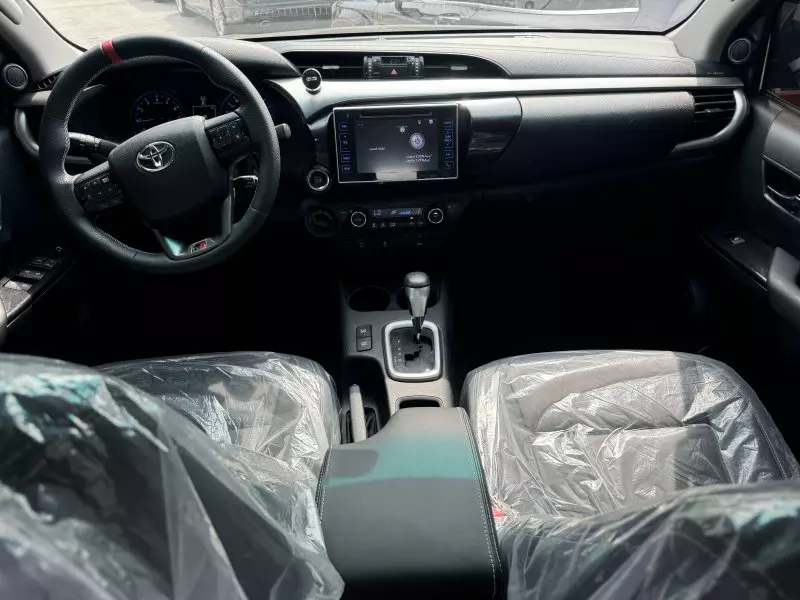 Toyota Hilux   - 2019