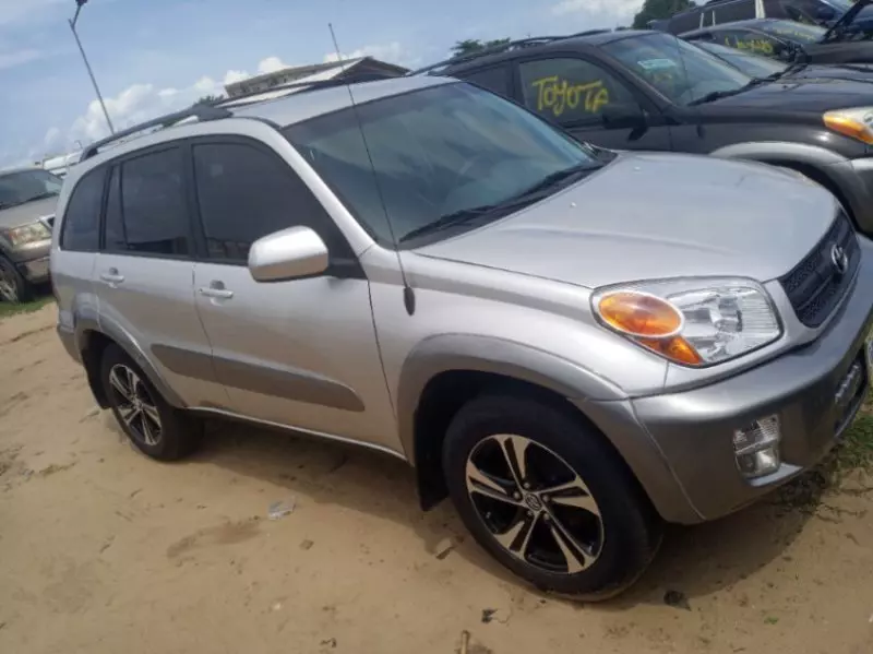 Toyota Rav4   - 2001