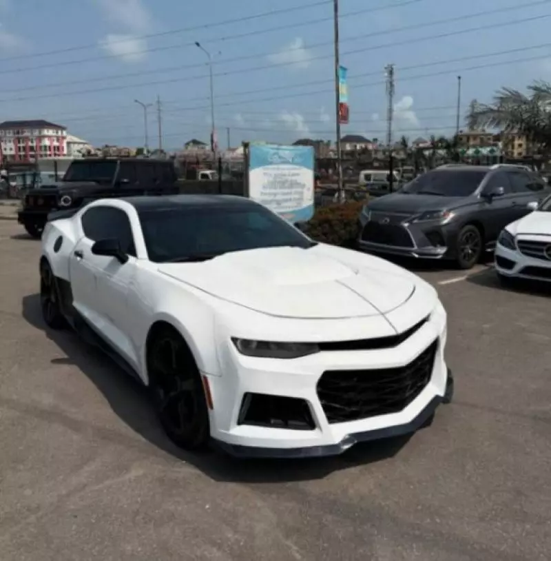 Chevrolet Camaro   - 2016