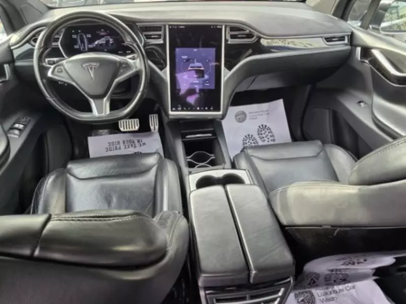 Tesla Model X   - 2017