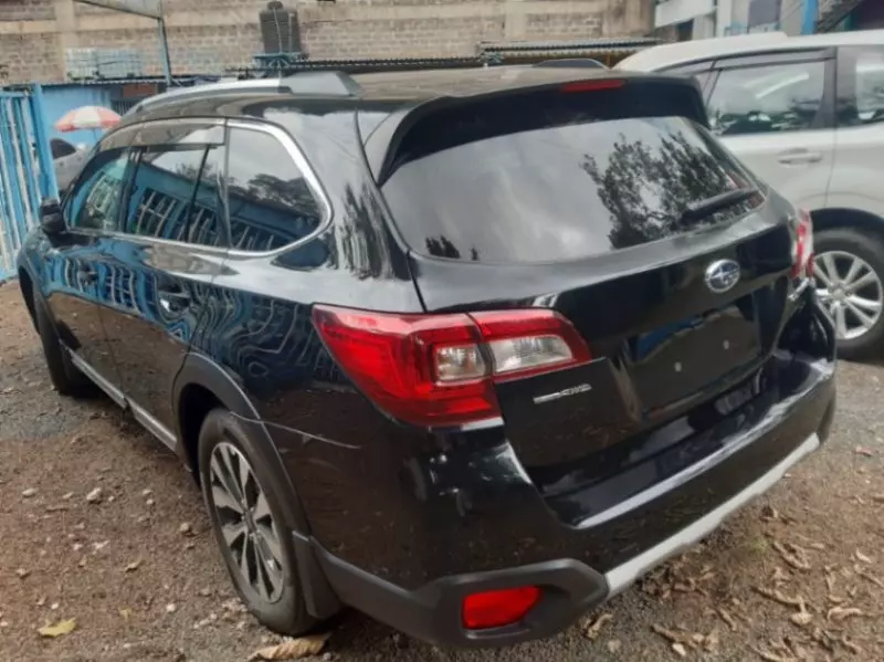 Subaru Outback   - 2016