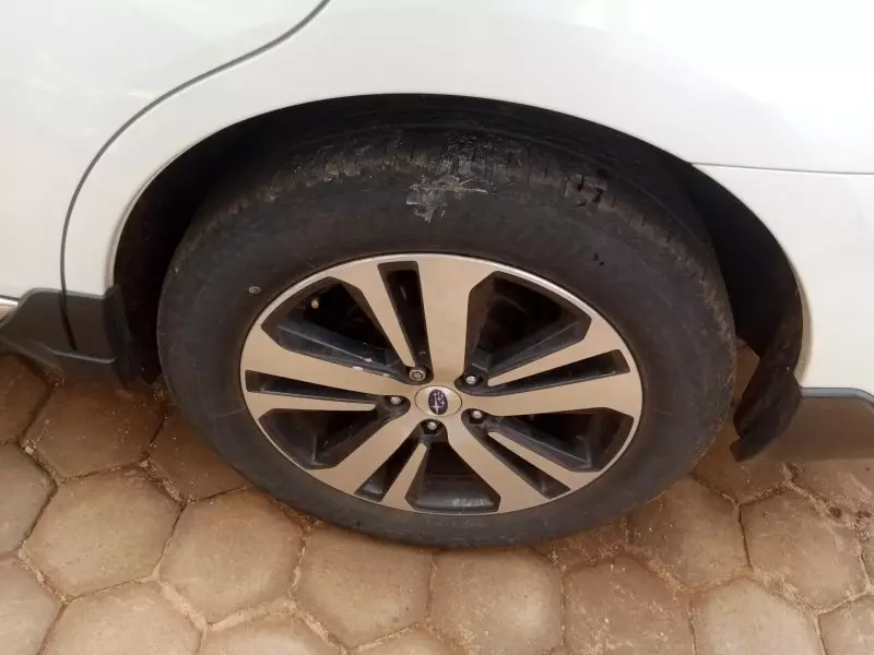 Subaru Outback   - 2017