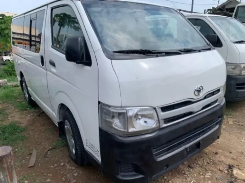 Toyota Hiace   - 2008