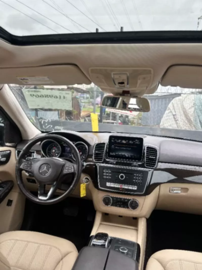 Mercedes-Benz GLE 350   - 2017