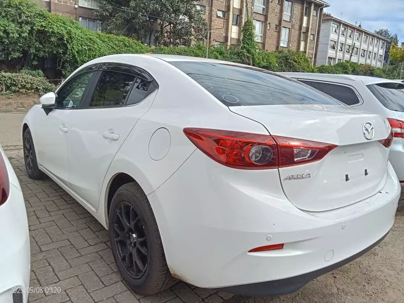 Mazda Axela    - 2019