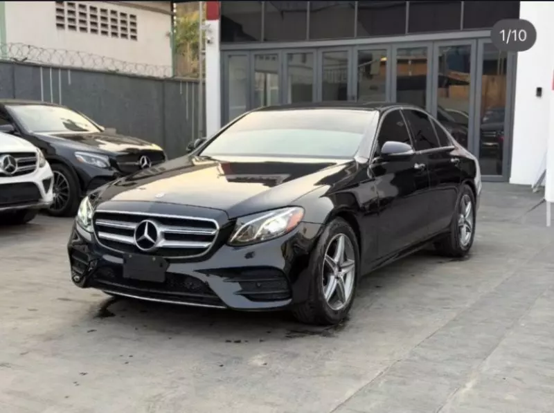 Mercedes-Benz E 300   - 2016