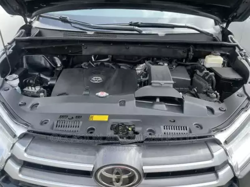 Toyota Highlander   - 2018