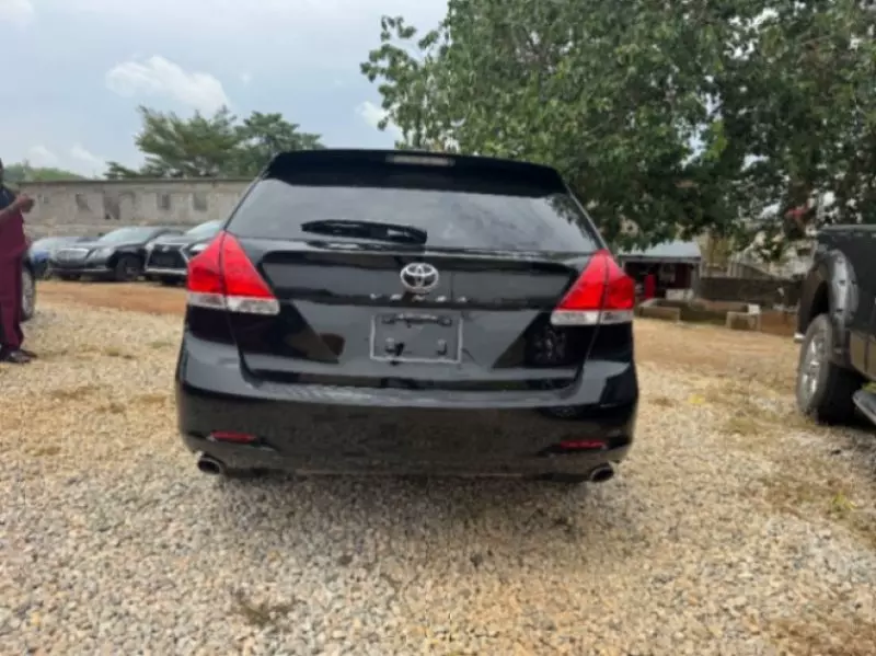Toyota Venza   - 2010