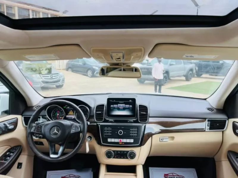 Mercedes-Benz GLE 350