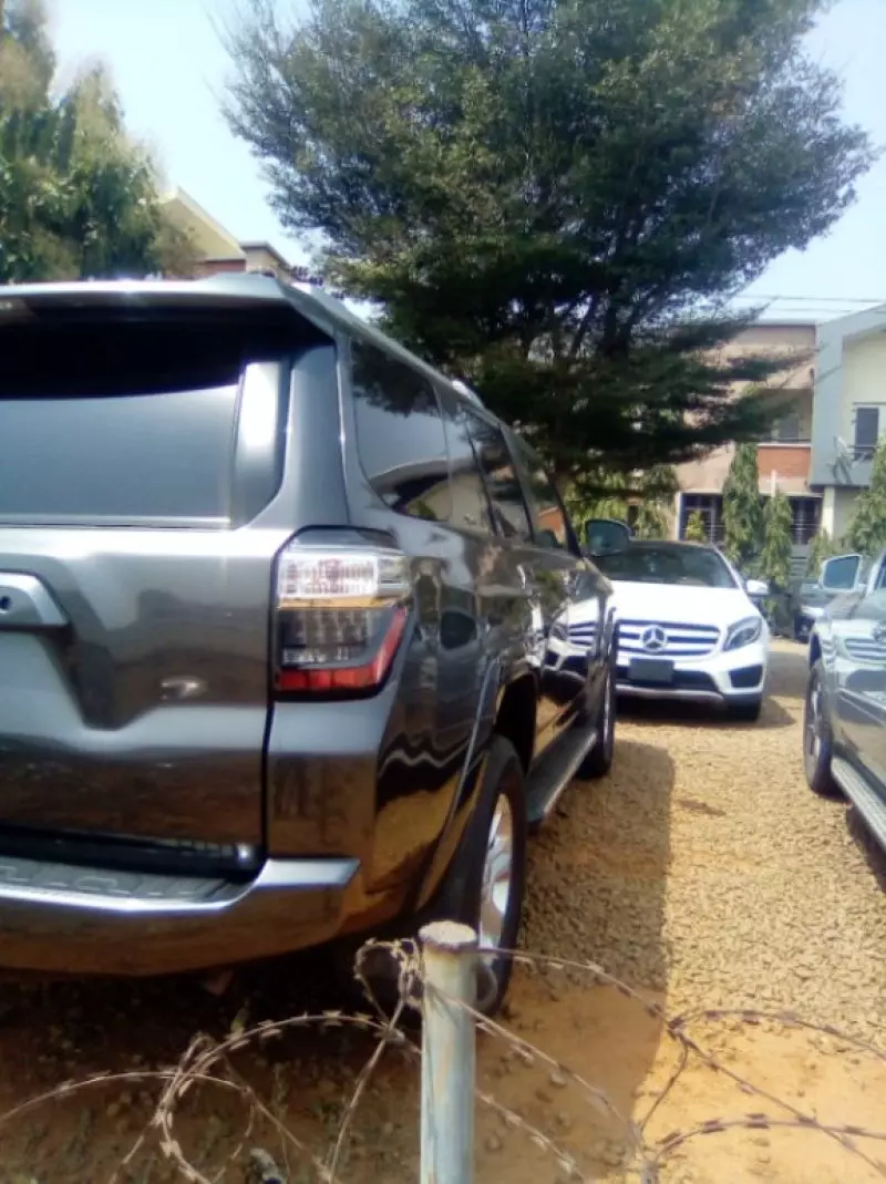 Toyota 4Runner   - 2018