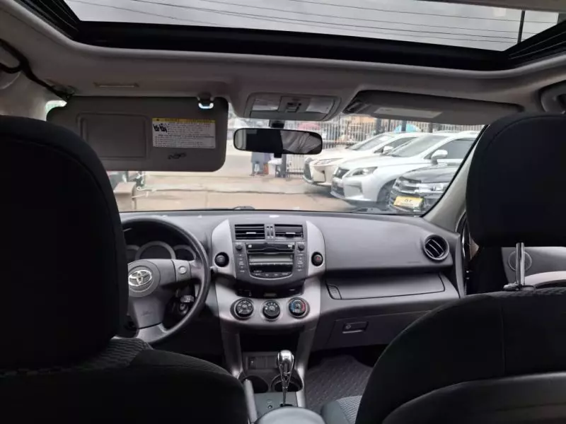 Toyota Rav4   - 2011