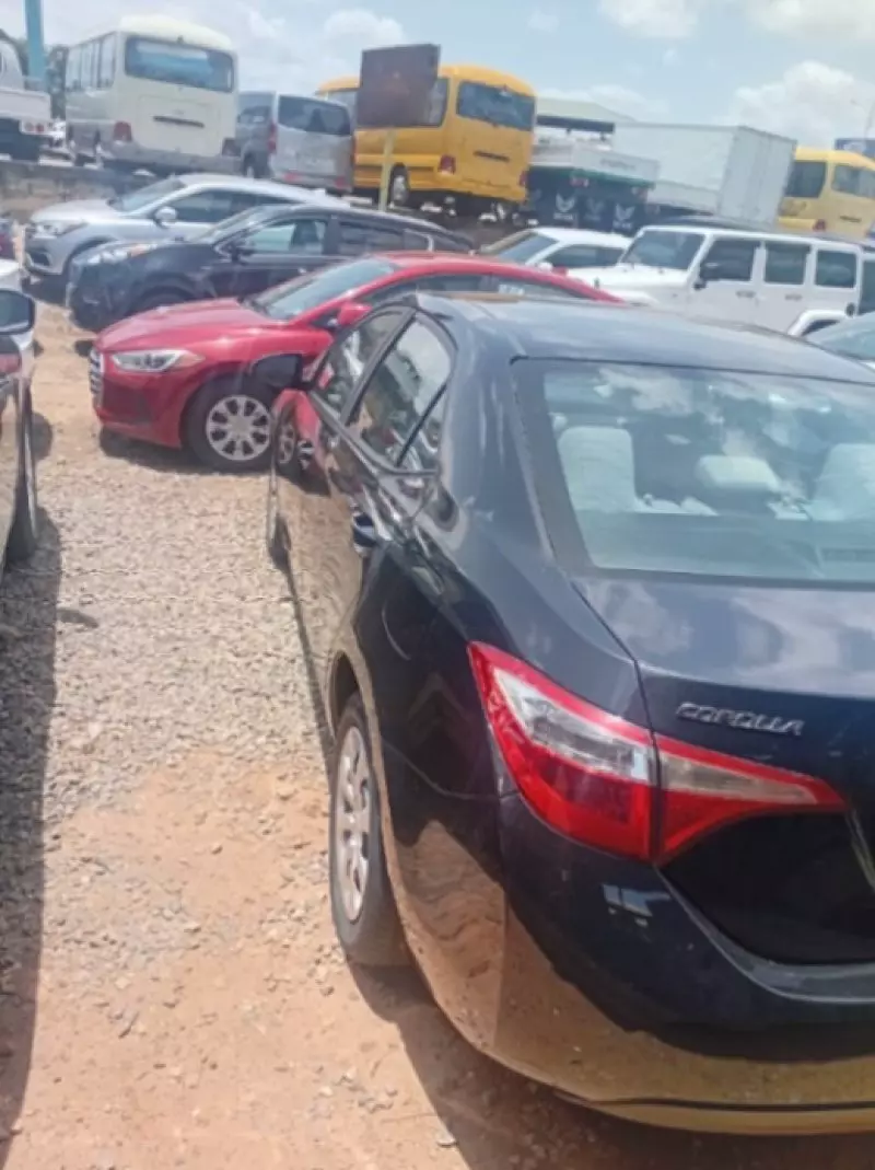 Toyota Corolla   - 2016